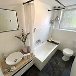 Appartement Ruhige Lage In - Warm & Komfortabel Mit Parkplatz