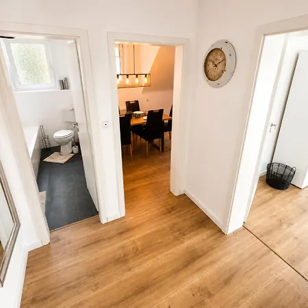 Ruhige Lage Naehe Heide Park, Parkplatz, Wlan & Kueche Appartement